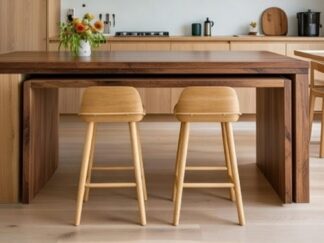 wyspa w z wysuwanym stołem